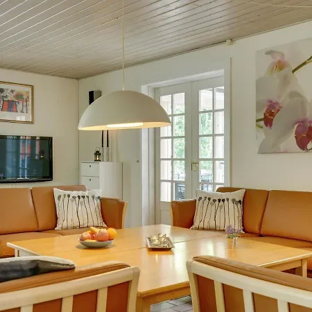 Bertel - 50m From The Sea By Interhome Casa de Férias Bøtø By